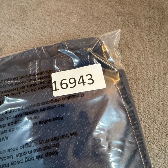 Old Navy Wow Boot-Cut Jeans Womens 16 Short Mid-Rise Dark Wash Denim New - Picture 11 of 11